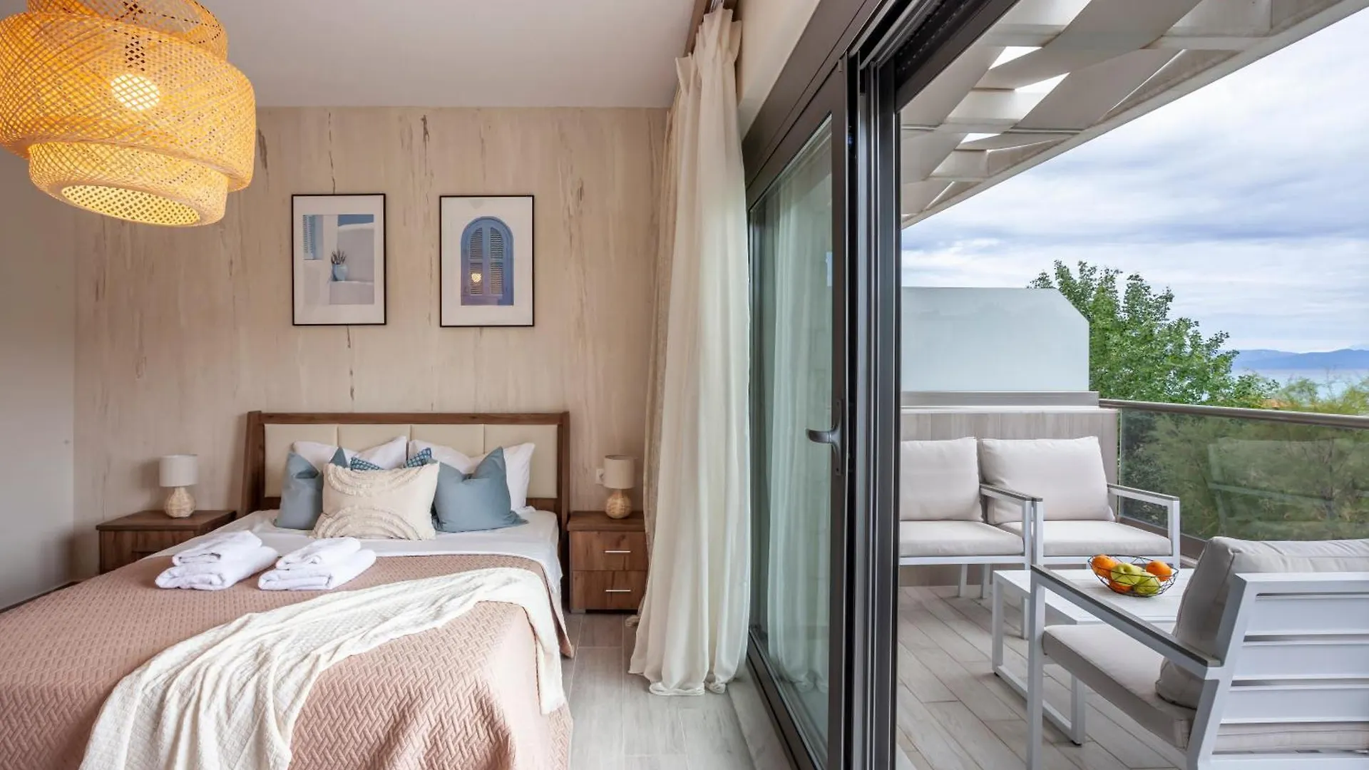 Villa Hanioti Dream Seafront