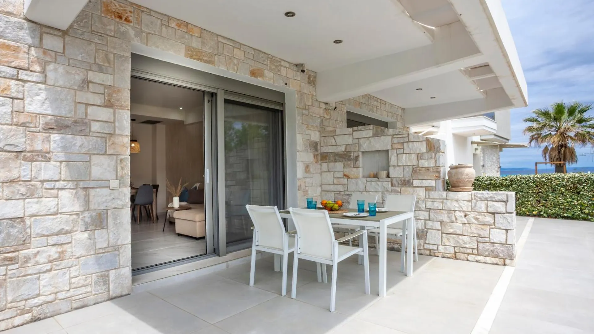 Villa Hanioti Dream Seafront